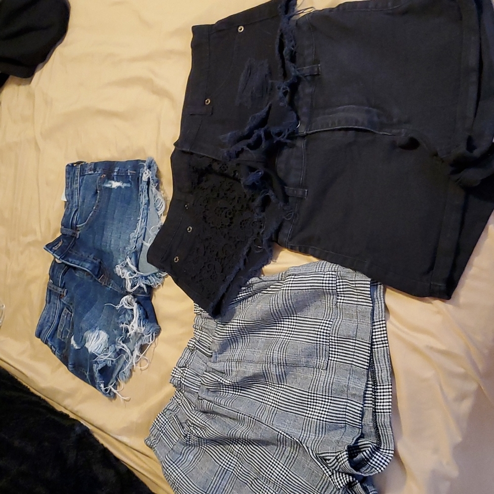 3 Shorts